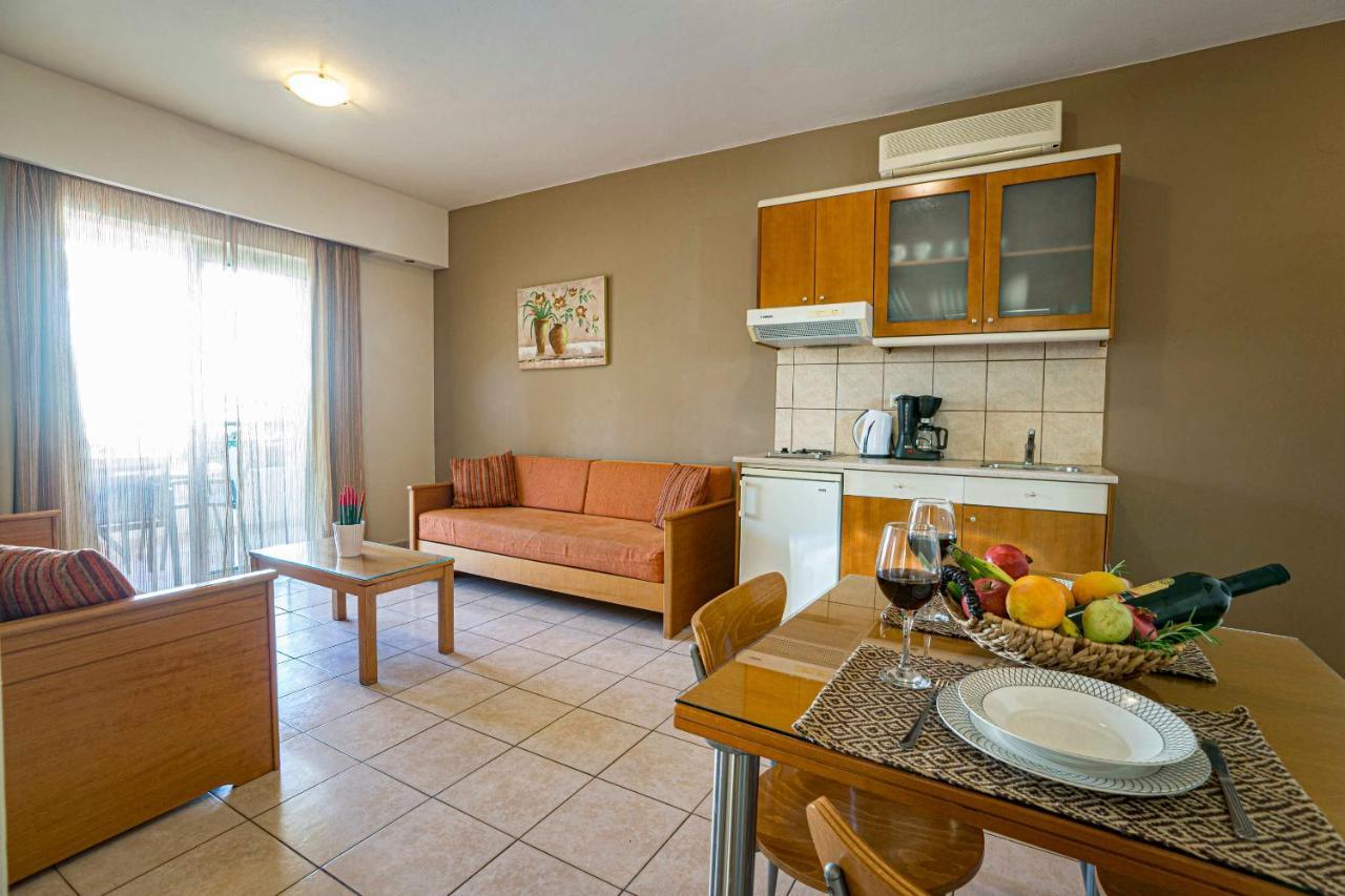 Helios Apartments Като-Даратсо Экстерьер фото