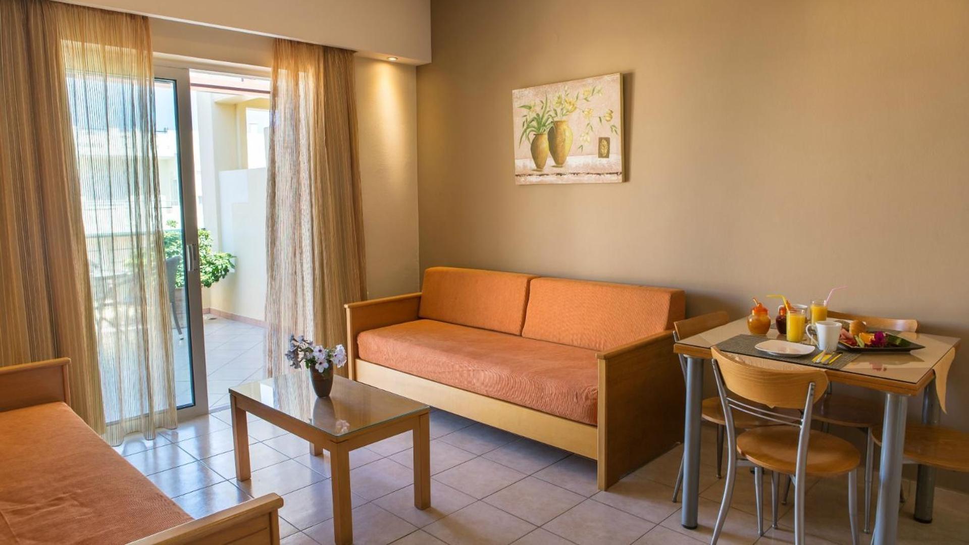 Helios Apartments Като-Даратсо Номер фото