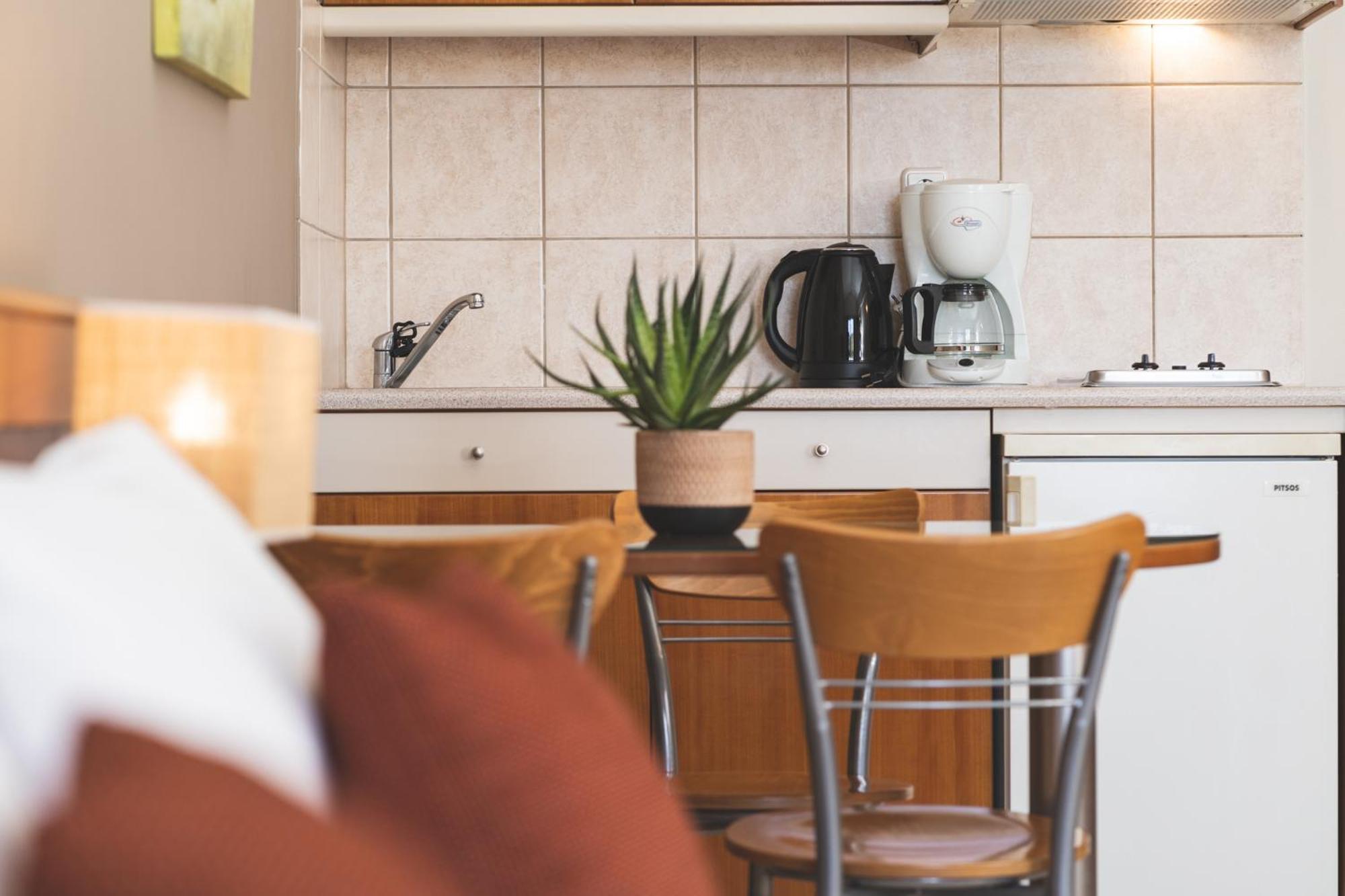 Helios Apartments Като-Даратсо Номер фото